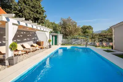 Image de Maison de vacances Sestanovac pour 1 - 9 personnes avec 3 chambres à coucher - Maison de vacances