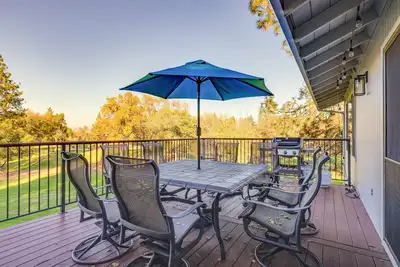Image de Groveland Home w/ Deck: 2 Mi to Pine Mountain Lake