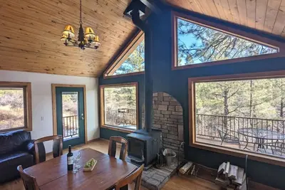 Image de Wolf Springs Ranch, Cabin 1 w/ Bunkhouse