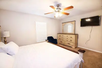 Image de Family Fun & Professional Retreat Awaits in Beautiful Port St Lucie, Fl!