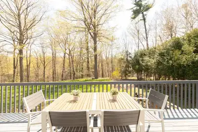 Image de Oasis on a Ravine Forest with Yoga Room