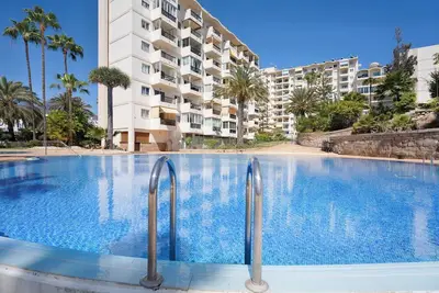 Image de Studio de vacances 'El Dorado 929' avec vue sur la mer, piscine partagée et Wi-Fi