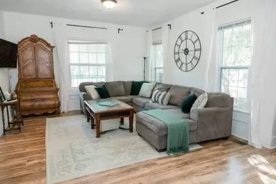 Image de Renovated Getaway Near Downtown