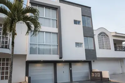 Image de Nuevo y Hermoso Apartamento con Estacionamiento
