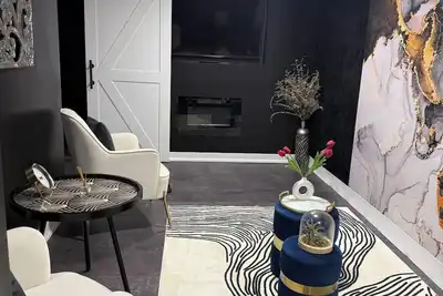 Image de Luxury 2 Bedroom  with full kitchen