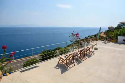 Image de A beautiful destination that offers a stunning view of The Aegean sea