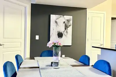 Image de Magnificent Dc Getaway Deluxe 2br Work Space/Gym/ Near Met Park/Dc/Metro/Mall