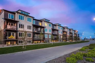 Trendy South condo in famous area Bridgewater