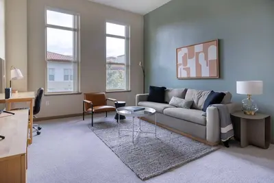 Image de Deluxe Walnut Creek 2br w/ Gym & On-Site Dining, nr Bart, by Blueground