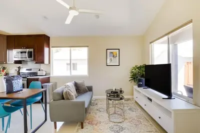 Image de Fab Cupertino 2br w/ Balcony & Street Parking, nr Dining, by Blueground