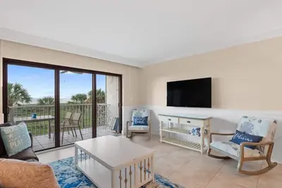 Image de Stunning Beachfront Residence at South Seas Resort