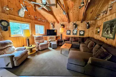 Image de Drummond Island Vacation Homes - Old Mill Camp