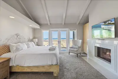 Image de Beach Break by AvantStay | Oceanfront, View, Patio