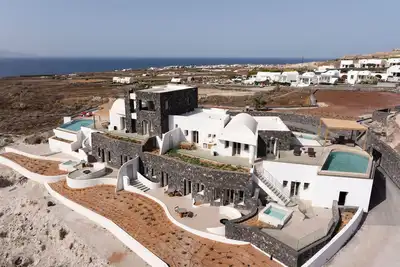 Image de Scenic Pool Villa with Sunset & Sea View by Santo Collection, The Villas