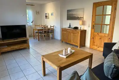 Image de Moderne Ferienwohnung mit Terrasse nah am Strand