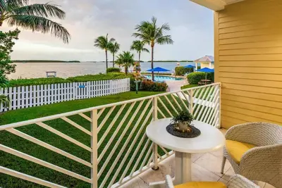 Image de Stunning Bay View Villa in Florida Keys | Beach Getaway w/ Scenic Outdoor Pool