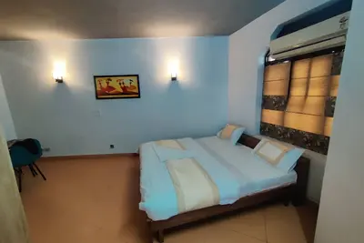 Image de Centrally located Property in South Delhi. Well connected With Metro and Roads