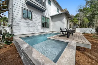 Image de Private 20ft. Pool, New Construction Home - Bikes