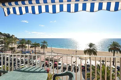 Image de Apartamento Doble 4cd, vista al mar, playa 30m, 4/6 personas, terraza.