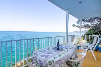 FANÉ-Mar 5 - Apartamento con vistes impresionantes a 300 m. de la playa.