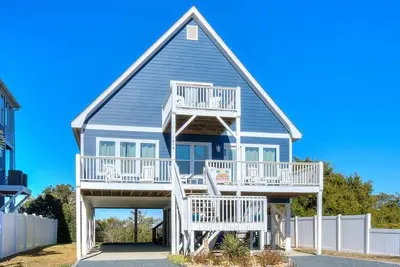 Image de Beautiful 3br/2ba House, 2nd Row with ocean & icw views, Dog Friendly, Sleeps 10