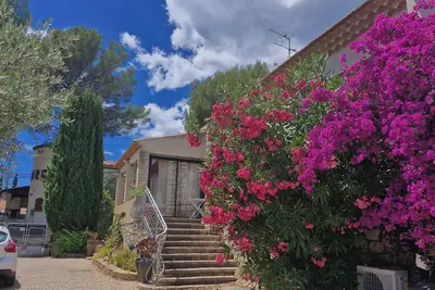 Image de Maison Provençale Familiale, Avec Jardin et Parking, 1, Proche Plage