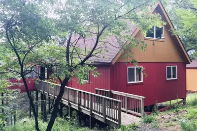 Image de Ketchup and Mustard Mountain Chalet