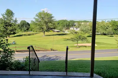 Image de House on Golf course with mountain views and access to central Pa attractions.