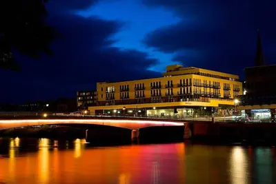 206 By the Bridge Apartment