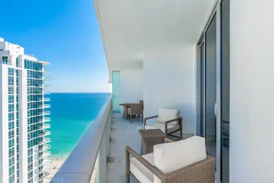 Image de Ocean Views 2br on 30th floor Miami