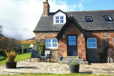 Honeysuckle Cottage - Uk7678