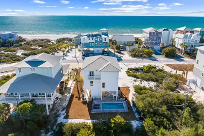 Image de Seaside Haven: Beach View Home - Priv. Pool, Sleeps 10, Pet Friendly, N. Cape