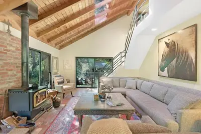 Image de Rustic-Modern Retreat