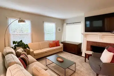 Image de Adorable & newly remodeled house near La Mesa Village & 20 min to the beaches!