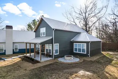 Image de Lake View Family Retreat - Arcade • Fire Pit • Bbq
