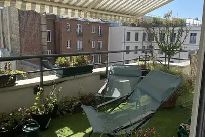 Image de Independant, comfortable room - salle de bain-Wc, access to large terrace.