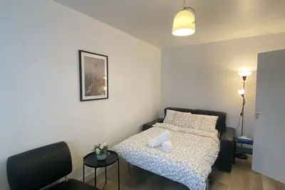 Image de Cozy studio 50 meters away from Paris