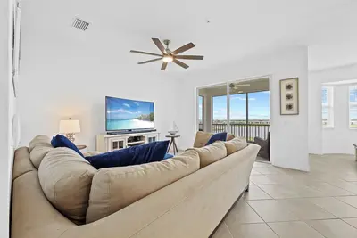 Image de Sunset views over the 9