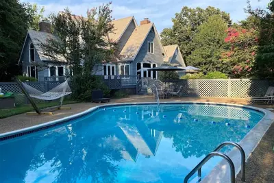 Image de Wintergreen Oasis - Private Pool & Sauna
