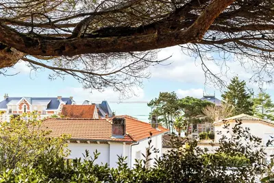Image de Dans le Parc à Royan villa