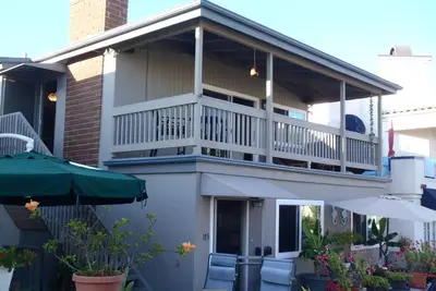 Image de Upper Unit Ocean View Steps to the Sand