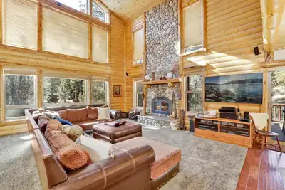 Image de Gold Rush Lodge Luxe Log Cabin Chalet at Big Bear Lake