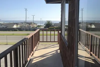 Image de Rock & Ocean Views; Walk to the Beach