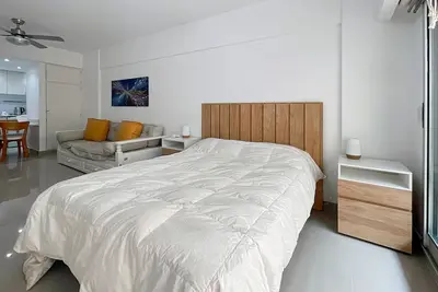Image de San Telmo Oasis - Studios de luxe contemporains avec piscine, sécurité et plus