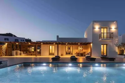 Image de Cozy Mykonos villa with heated pool and jacuzzi!