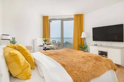 Image de Mazowiecka 706 | Studio with Sea View | Parking