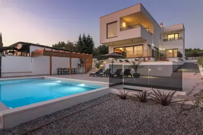 Image de Villa Pergosa With Sea View And Sauna (Istria - Pomer)