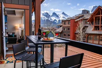 Image de Vista Peak Hydeaway at Solara Resort