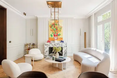 Image de Insta-Worthy Parisian 4br Apt | Eiffel Tower Vibes