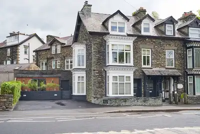 Image de Upper Sheriff'S Place, pet friendly, with open fire in Windermere